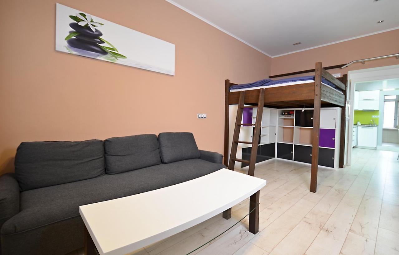 Apartmany Jizdarenska Karlsbad Buitenkant foto