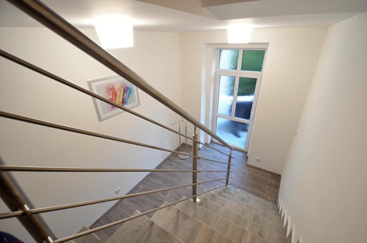 Apartmany Jizdarenska Karlsbad Buitenkant foto