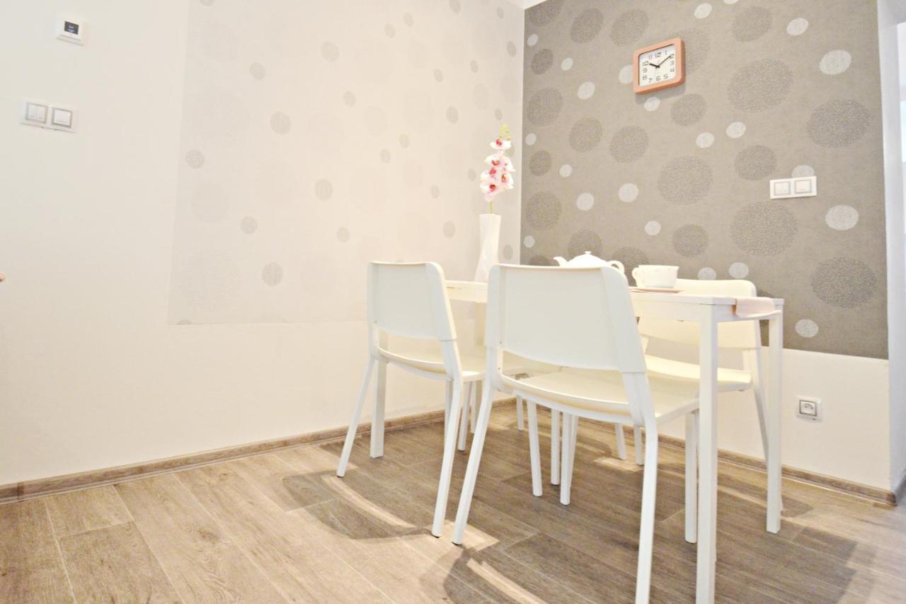 Apartmany Jizdarenska Karlsbad Buitenkant foto
